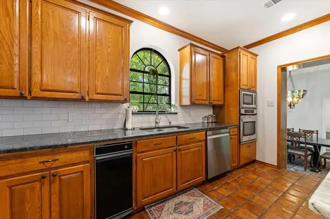 10 Wellington Lane Conroe TX 77304