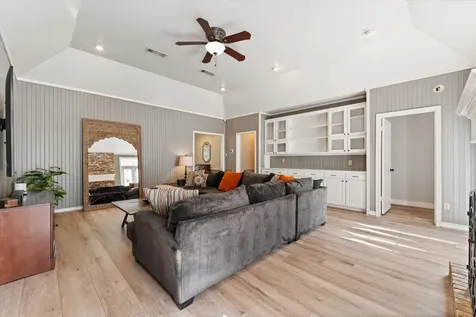 10 Wellington Lane Conroe TX 77304