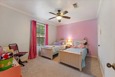 10 Wellington Lane Conroe TX 77304