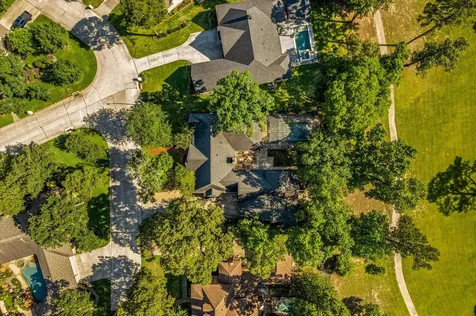 10 Wellington Lane Conroe TX 77304