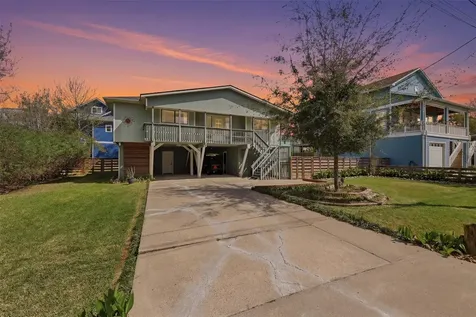 221 Oak Road Clear Lake Shores TX 77565