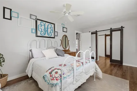 221 Oak Road Clear Lake Shores TX 77565