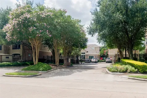 12707 Boheme Drive 604 Houston TX 77024