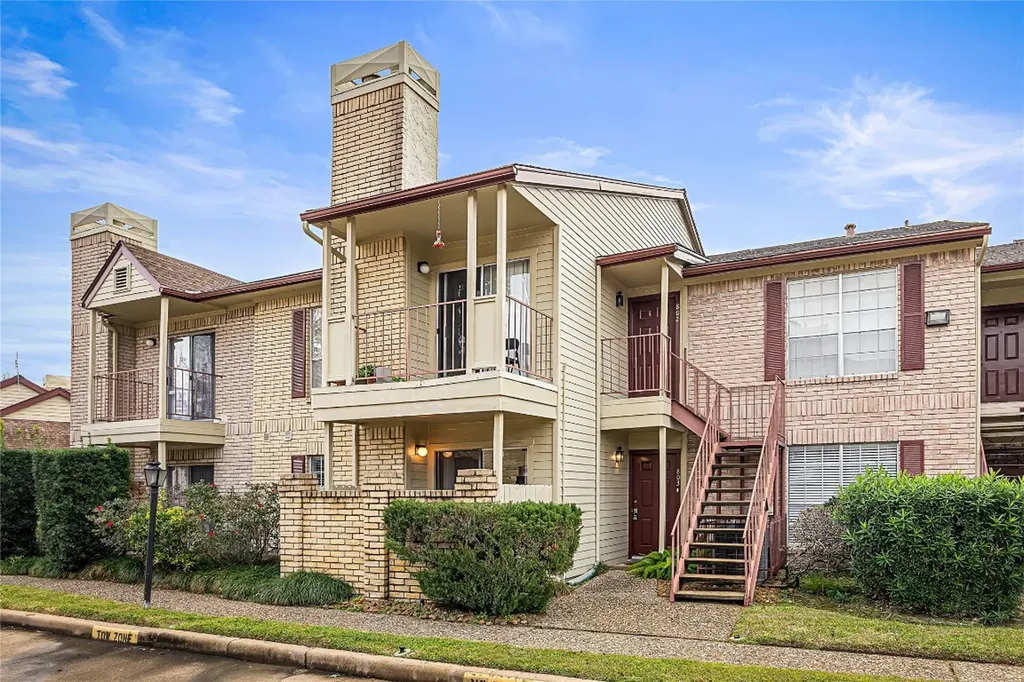2120 El Paseo Street 803 Houston TX 77054