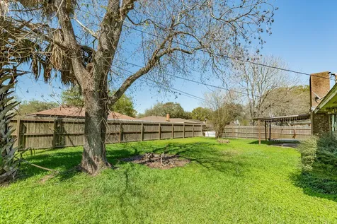 3413 Glen Haven Drive Bay City TX 77414