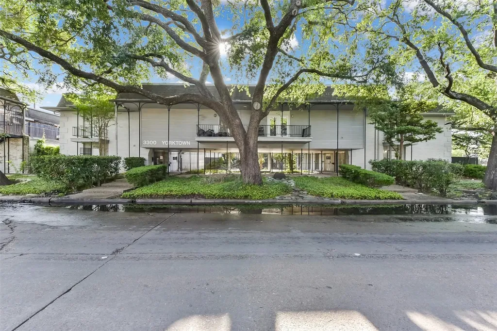 3300 Yorktown Street 4 Houston TX 77056