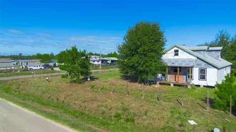 449 County Road 3566 Cleveland TX 77327