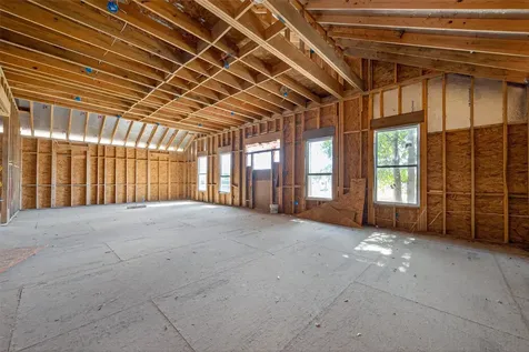 449 County Road 3566 Cleveland TX 77327