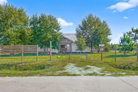 449 County Road 3566 Cleveland TX 77327