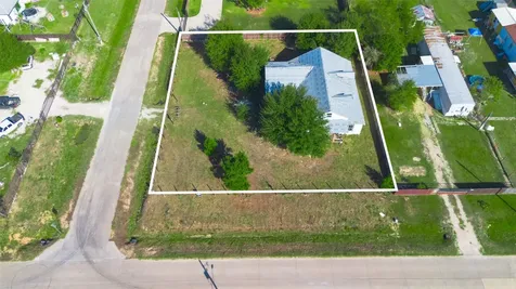 449 County Road 3566 Cleveland TX 77327