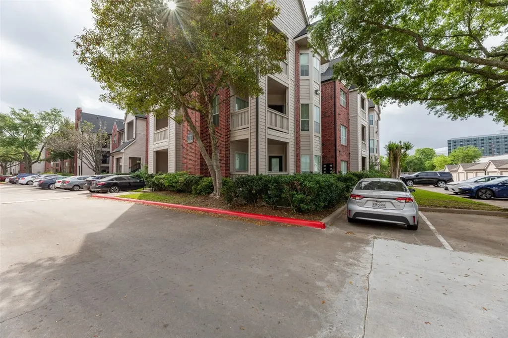 1330 Old Spanish Trail 2103 Houston TX 77054