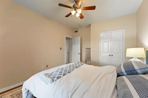 1330 Old Spanish Trail 2103 Houston TX 77054