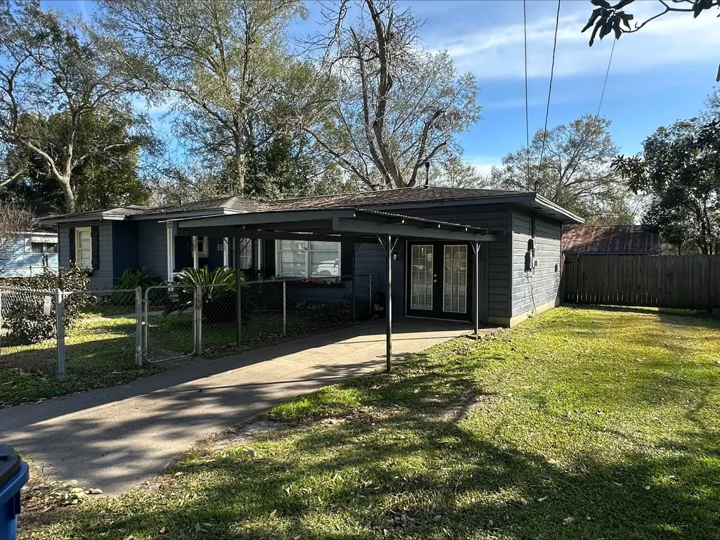 2309 Bradford Street Orange TX 77630