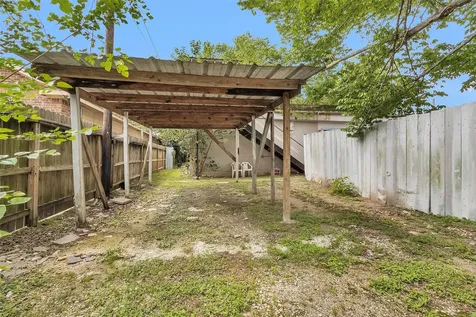 9650 E Hardy Road Houston TX 77093