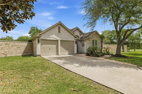 2426 Spellbrook Court League City TX 77573