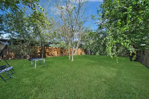 1120 Capron Street Houston TX 77020