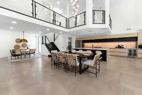 1 E Wedgewood Glen The Woodlands TX 77381