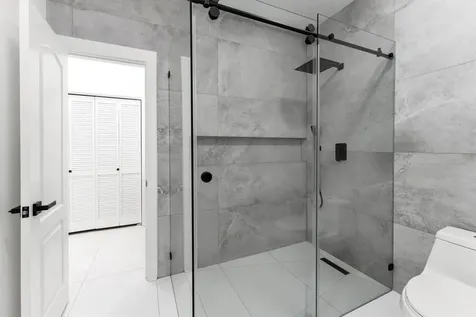 1 E Wedgewood Glen The Woodlands TX 77381