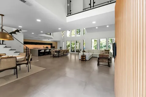 1 E Wedgewood Glen The Woodlands TX 77381