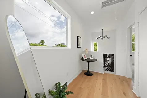 4211 Crawford Street Houston TX 77004