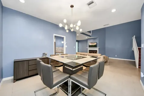 7655 S Braeswood Boulevard 10 Houston TX 77071