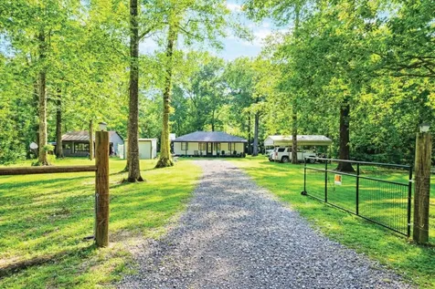 1123 County Road 2254 Cleveland TX 77327