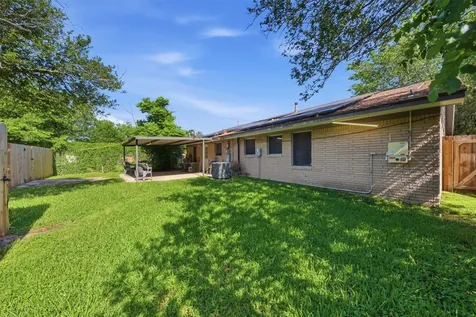 10026 Ney Street Houston TX 77034