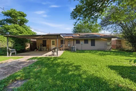 10026 Ney Street Houston TX 77034