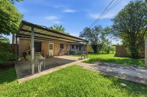 10026 Ney Street Houston TX 77034