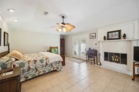 20420 Plaza Circle Crosby TX 77532