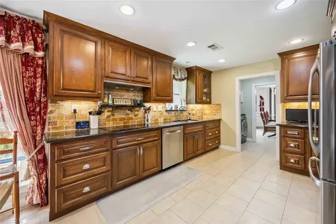 20420 Plaza Circle Crosby TX 77532