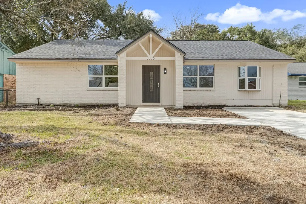 5506 Elm Tree Drive Houston TX 77048
