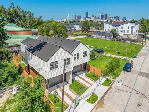 3620 Sauer Street B Houston TX 77004