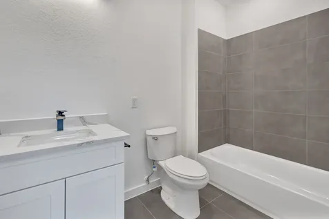 3620 Sauer Street B Houston TX 77004