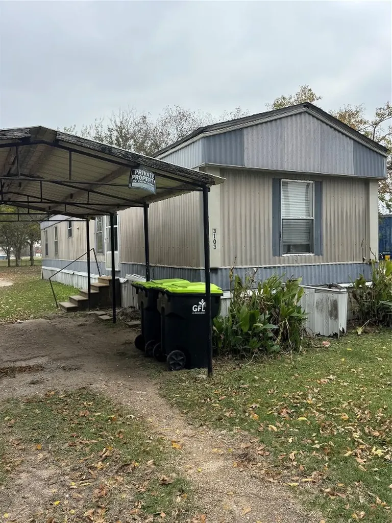 3107 Violet Street Needville TX 77461