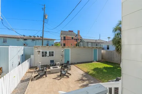 923 Church Street Galveston TX 77550