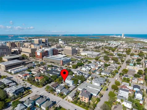 923 Church Street Galveston TX 77550