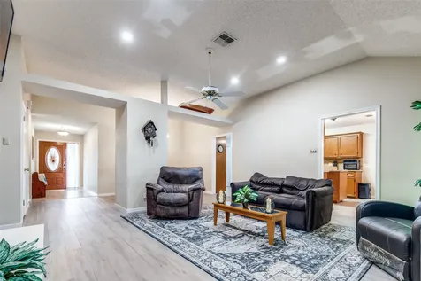 2507 N 18th Street N Texas City TX 77590