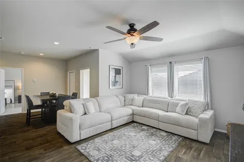 4711 Lombardy Fire Trail Katy TX 77449