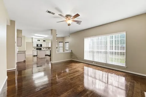 15606 Lago Villa Drive Tomball TX 77377