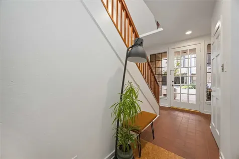 1425 Nantucket Drive B Houston TX 77057