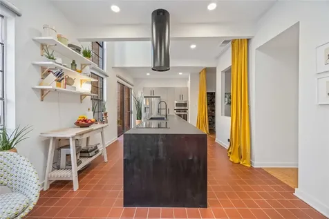 1425 Nantucket Drive B Houston TX 77057