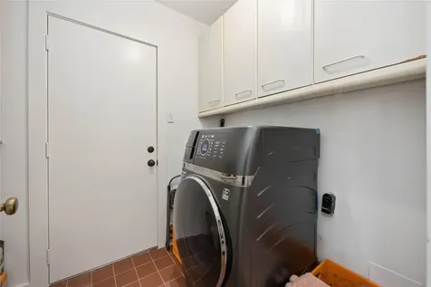 1425 Nantucket Drive B Houston TX 77057