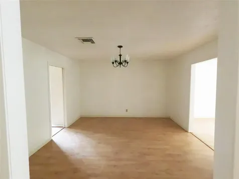 5231 Beechnut Street Houston TX 77096