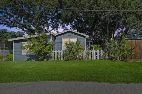 2614 59th Street Galveston TX 77551