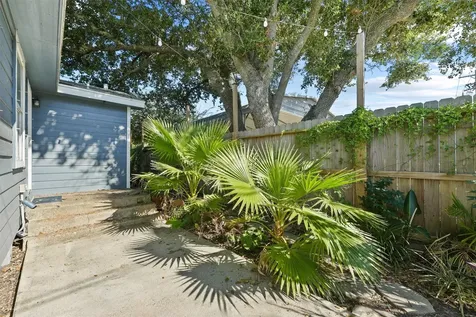 2614 59th Street Galveston TX 77551
