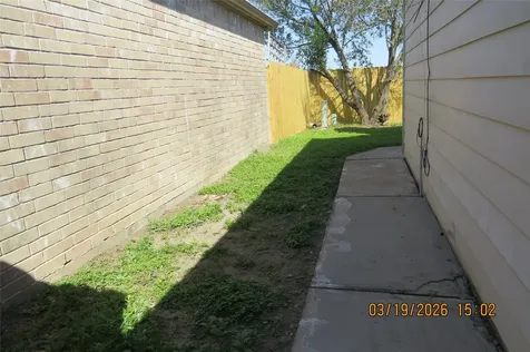 6527 Gladewell Drive Houston TX 77072