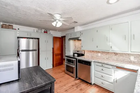 302 Damon Street Richmond TX 77406-3708