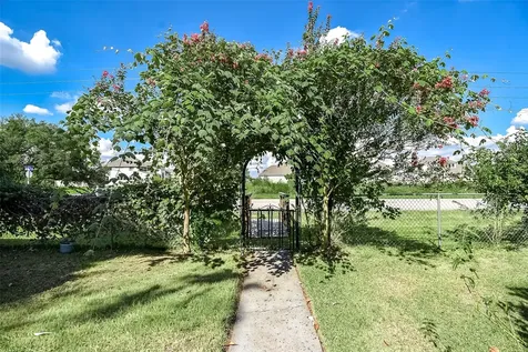 302 Damon Street Richmond TX 77406-3708