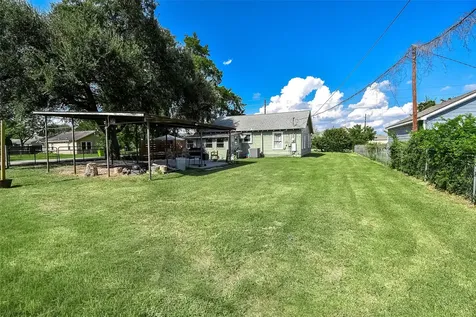 302 Damon Street Richmond TX 77406-3708